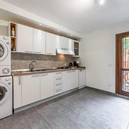 Al Mulein - 2 Passi Dal Centro Con Parcheggio Apartment *