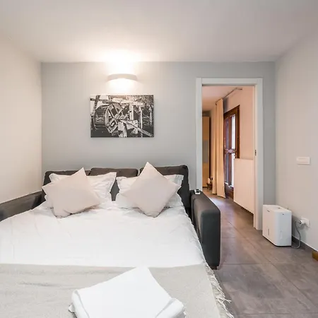 Appartamento Al Mulèin - 2 Passi Dal Centro Con Parcheggio