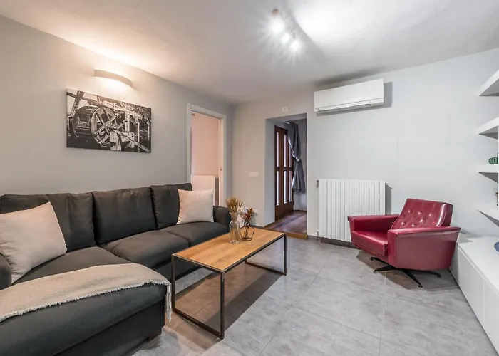 Al Mulein - 2 Passi Dal Centro Con Parcheggio モデナ