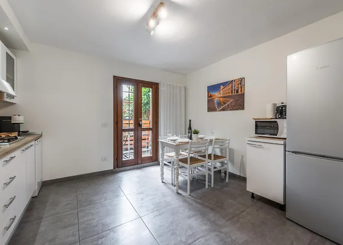 Al Mulein - 2 Passi Dal Centro Con Parcheggio * モデナ